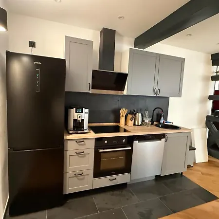 Apartment 1833